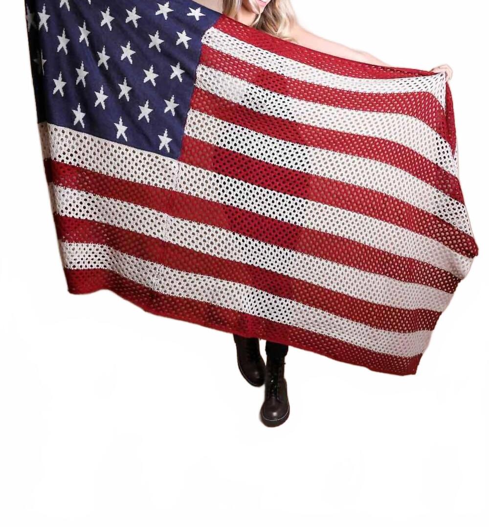 NEW LETO oversized american flag knit blanket scarf in red multi
